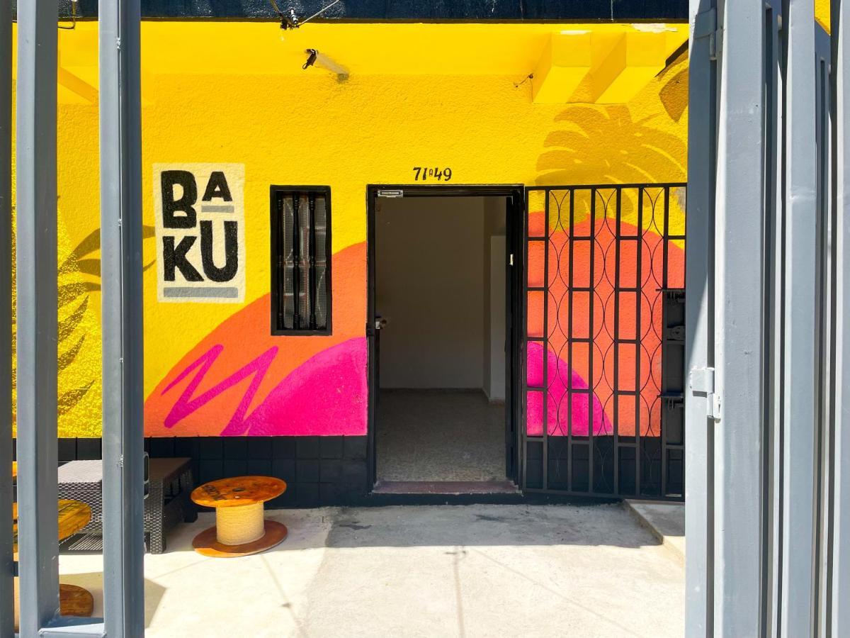 Baku Laureles Hostel Medellin Bagian luar foto